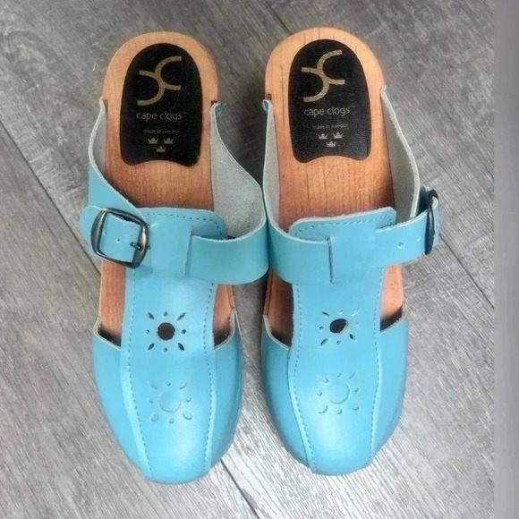 Cape Clog Light Blue Boho Clog with Cutouts NEW - Picture 4 of 4